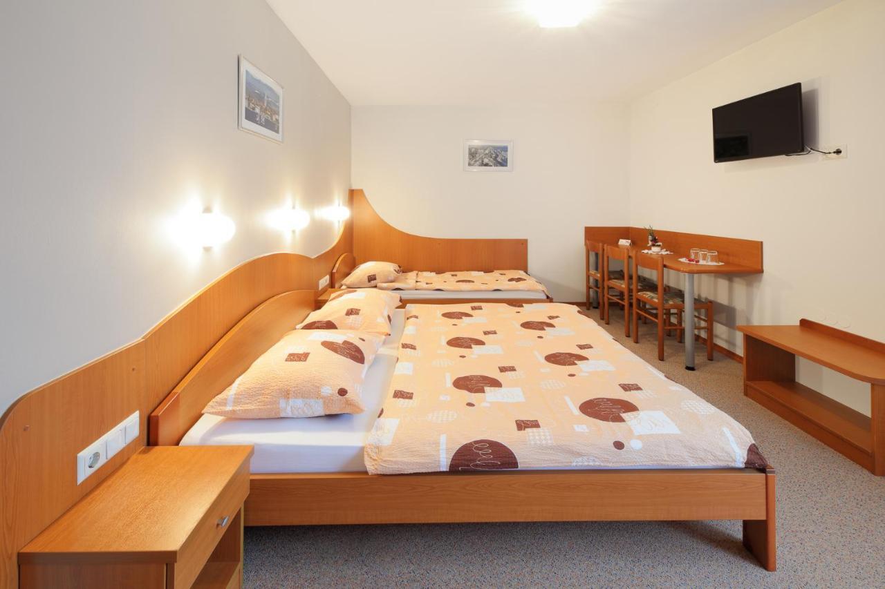 Rooms Sustersic Λιουμπλιάνα Εξωτερικό φωτογραφία